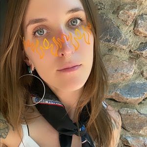 Meet your Posher, Jera